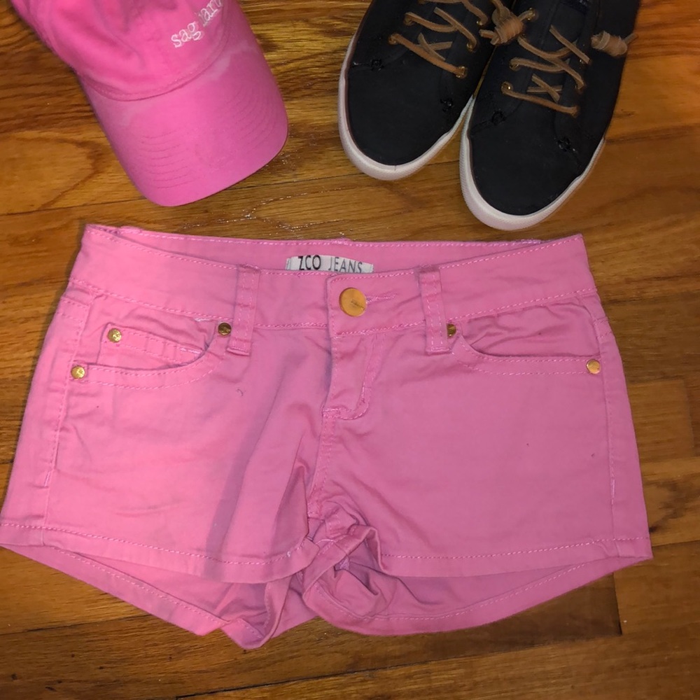Cute pink shorts!